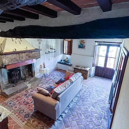 Country house Borgo Chiantina
