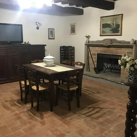 Country house Borgo Chiantina
