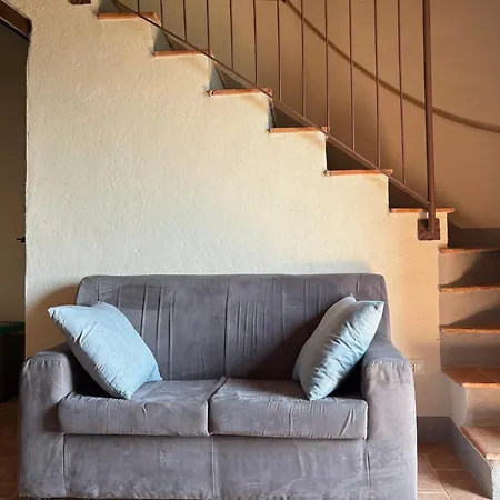 منزل ريفي Borgo Chiantina *